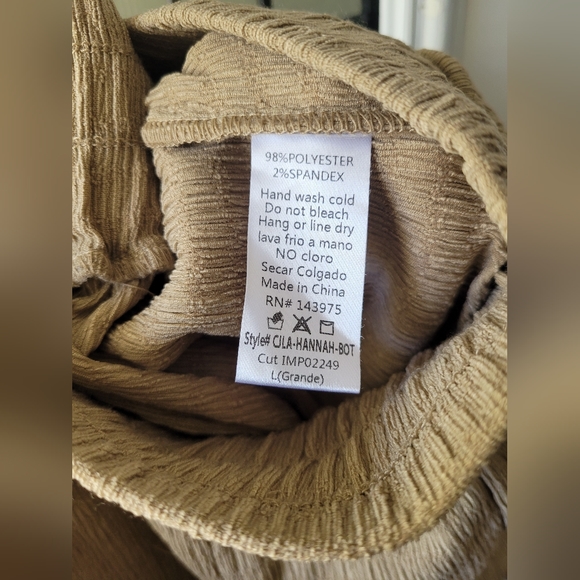 Carly Jean LA Hannah set - pants and top - Picture 4 of 7